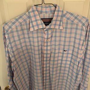 Men’s L vineyard vines button-down